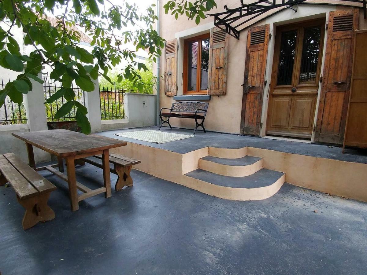 Maison Jardin Et Parking Prive Dans Grenoble Exterior photo